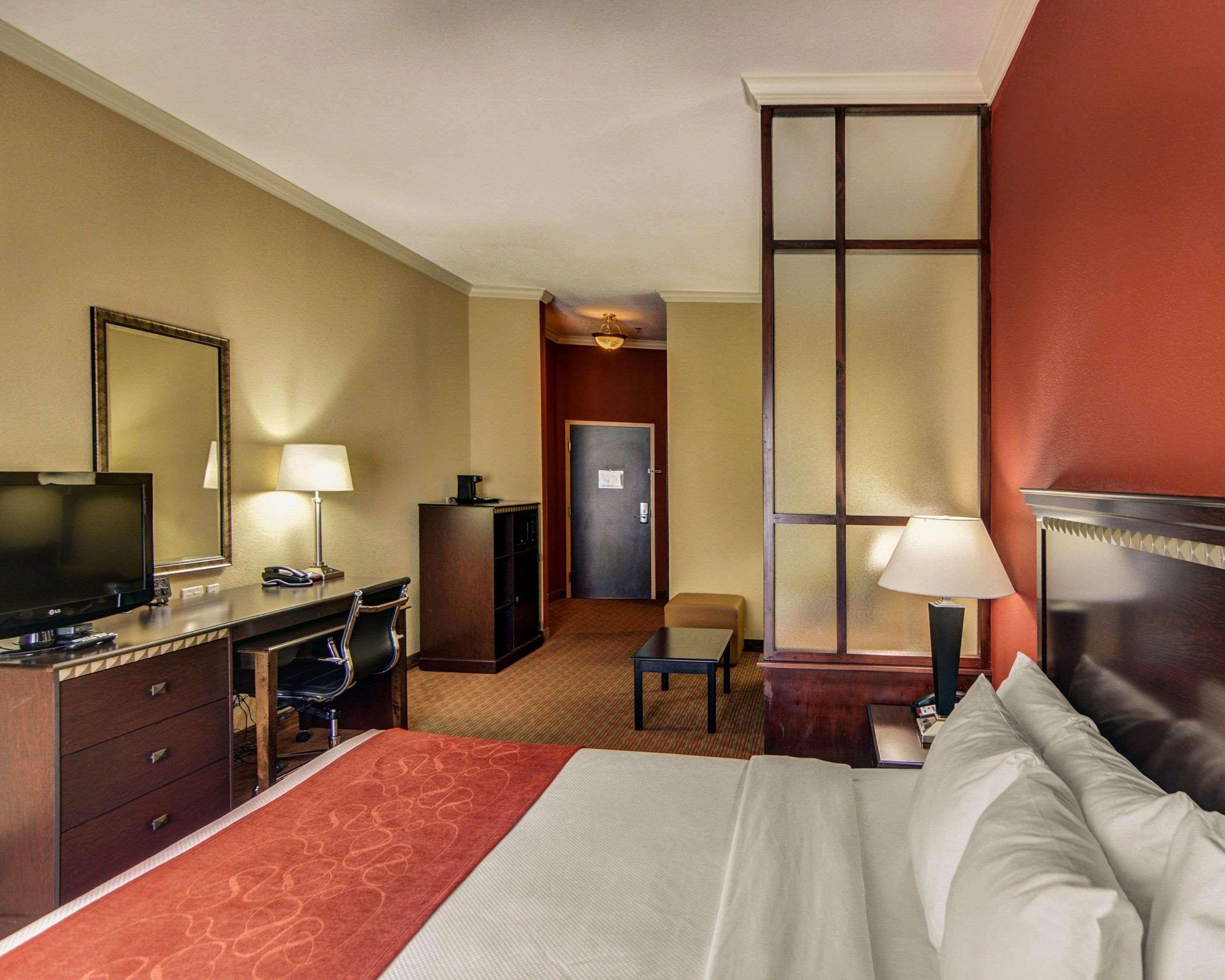 Comfort Suites Fort Worth South Εξωτερικό φωτογραφία
