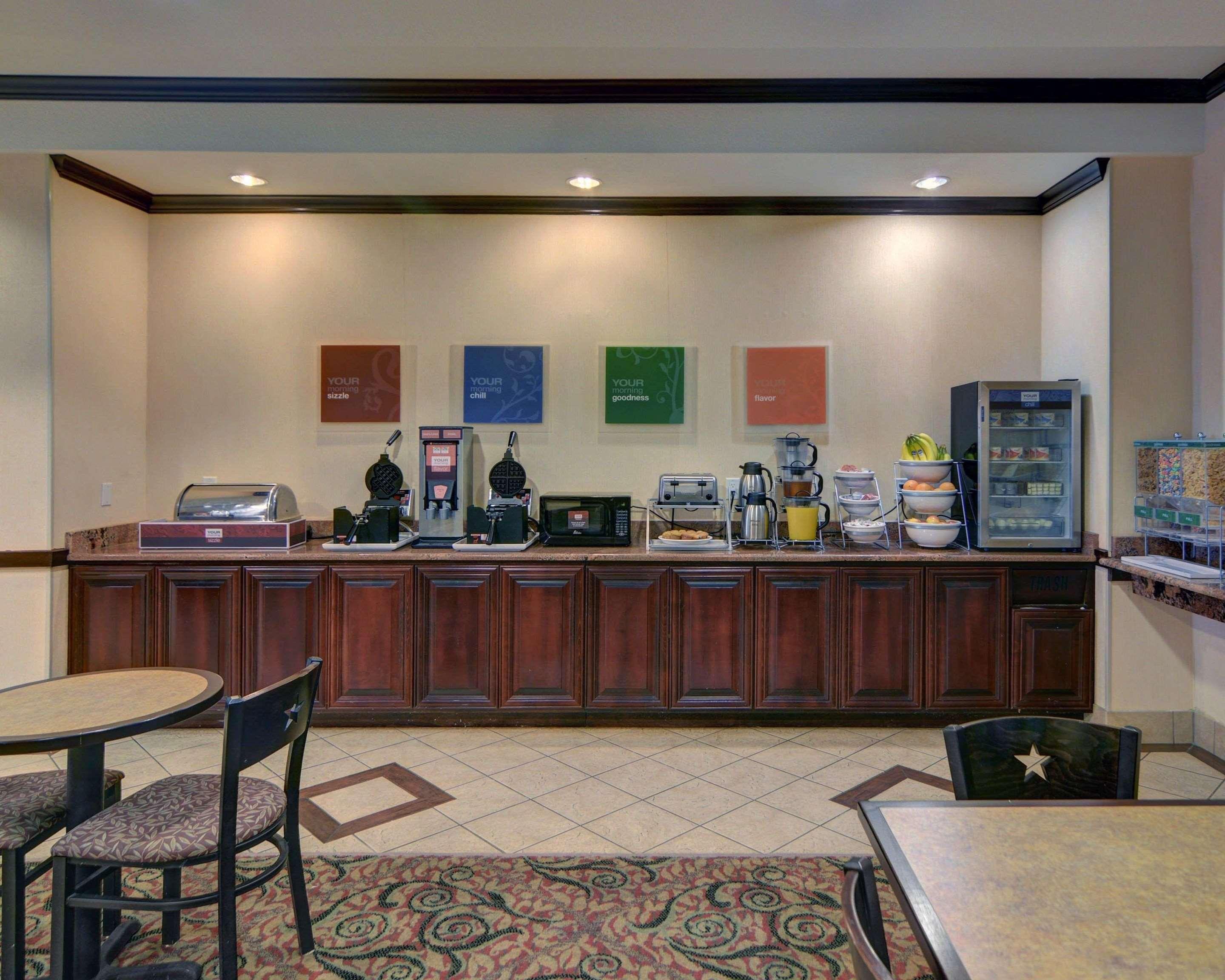 Comfort Suites Fort Worth South Εξωτερικό φωτογραφία